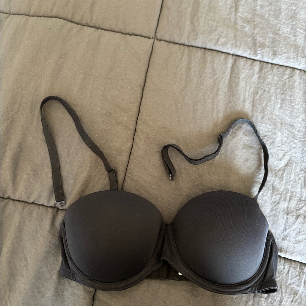 Black Strapless Bra